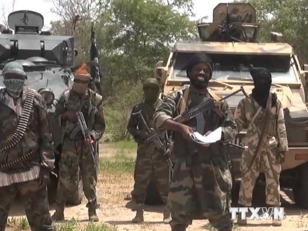 Bản tin 8H: Nigeria rúng động với vụ đánh bom nhà thờ Lực lượng phiến quân Boko Haram ở Nigeria. (Ảnh: AFP/TTXVN)