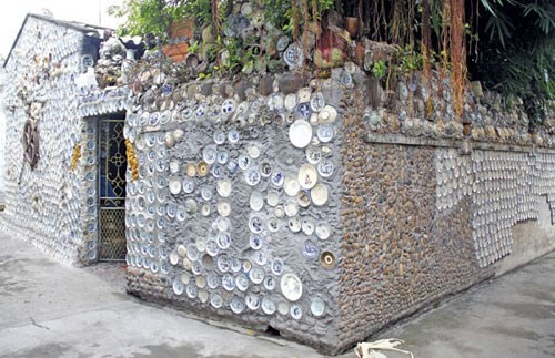 Ngôi nhà ốp 10.000 món đồ cổ Ngôi nhà ốp 10.000 món đồ cổ