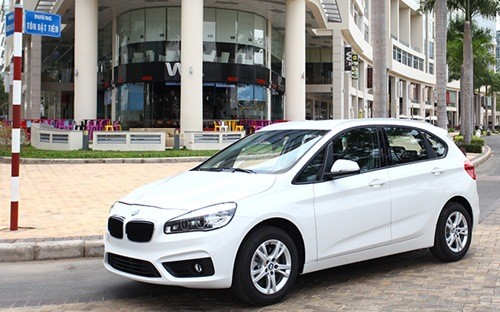 300 triệu USD và 9.000 chiếc xe hơi nhập về trong tháng 4 300 triệu USD và 9.000 chiếc xe hơi nhập về trong tháng 4