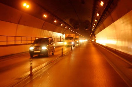 Bản tin 14H: Mở rộng hầm Hải Vân lên 4 làn xe Hầm đường bộ Hải Vân