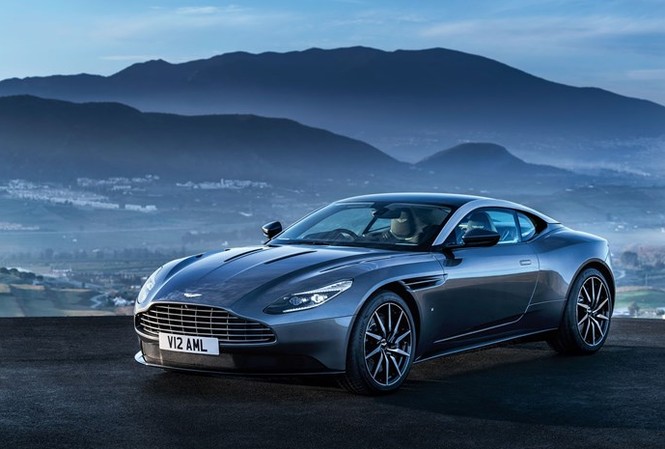 Siêu xe Aston Martin DB11 lộ diện ngoạn mục Siêu xe Aston Martin DB11 lộ diện ngoạn mục