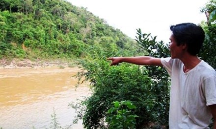 Bản tin 8H: Học sinh mẫu giáo chết đuối thương tâm Khúc sông nơi em Moong Văn Nghệ đuối nước thương tâm.