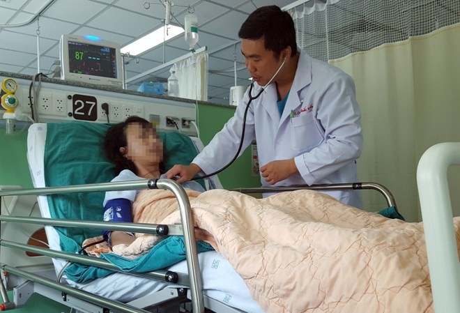 Cứu sống 2 phụ nữ mang túi phình động mạch não khổng lồ Cứu sống 2 phụ nữ mang túi phình động mạch não khổng lồ