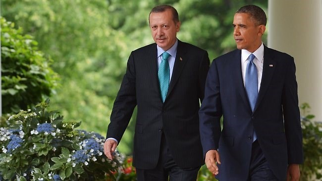 Bản tin 20H: Thổ Nhĩ Kỳ hợp tác với Mỹ tấn công IS tại Syria Tổng thống Mỹ Barack Obama và người đồng cấp Thổ Nhĩ Kỳ Tayyip Erdogan trong một cuộc gặp năm 2013. (Nguồn: AFP)