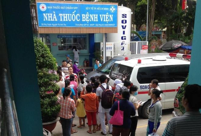 Bé gái 1 tuổi chết thương tâm trong chậu nước Người nhà đau đớn trước cái chết của bé gái.