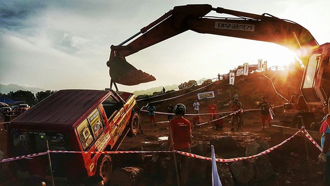 Những nhà vô địch ở giải đua xe ô tô địa hình Việt Nam Những nhà vô địch ở giải đua xe ô tô địa hình Việt Nam