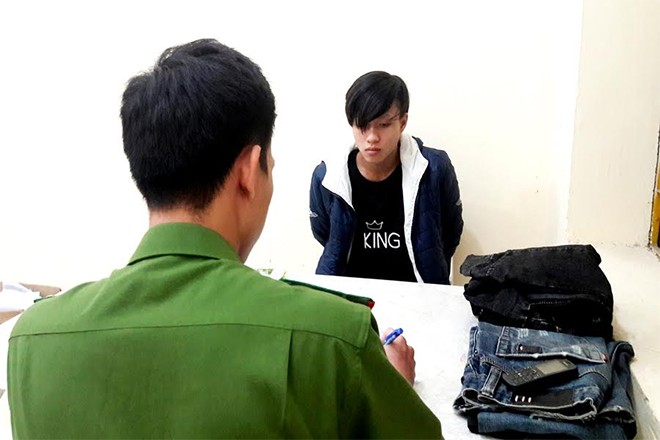 Đoạt mạng bố người yêu vì mượn xe máy rồi mang 'cắm' Đối tượng Nguyễn Quang Dũng tại cơ quan điều tra.