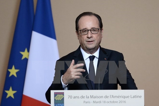 Bản tin 20H: Pháp kêu gọi châu Âu đoàn kết sau chiến thắng của ông Trump Tổng thống Pháp Francois Hollande. (Nguồn: AFP/TTXVN)