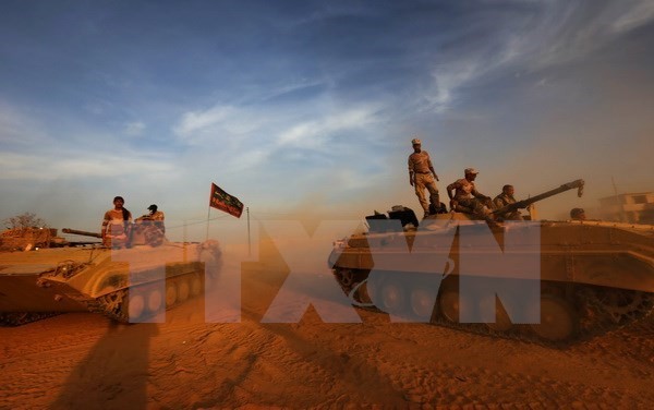 Bản tin 14H: Iraq mở rộng càn quét IS tại Mosul Lực lượng Iraq giành quyền kiểm soát một địa điểm ở làng Jarif, cách thành phố Mosul 45km về phía Nam. (Nguồn: AFP/TTXVN)