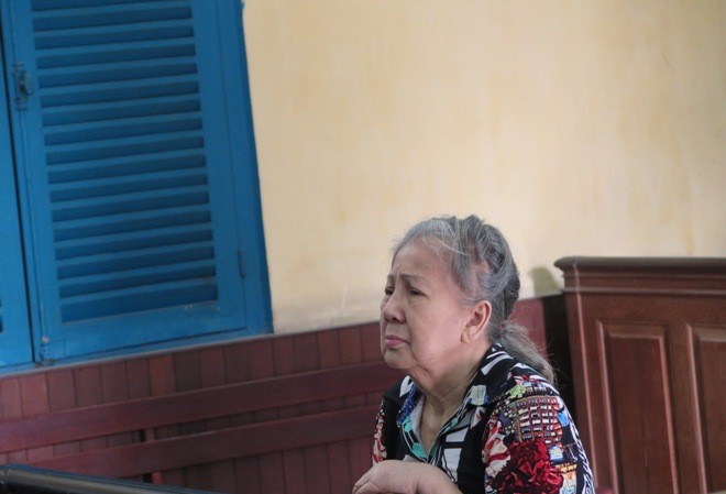 Cụ bà Việt kiều Úc thoát án tử hình tội buôn ma túy Cụ bà Nguyễn Thị Hương được ‘thoát’ án tử hình sáng nay 21/11. Ảnh: Tân Châu