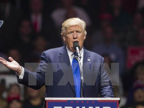 Bản tin 8H: FBI không thấy bằng chứng Nga can thiệp vào bầu cử Mỹ Ông Donald Trump trong cuộc vận động tranh cử tại bang New Hampshire ngày 7/11/2016. (Nguồn: AFP/TTXVN)