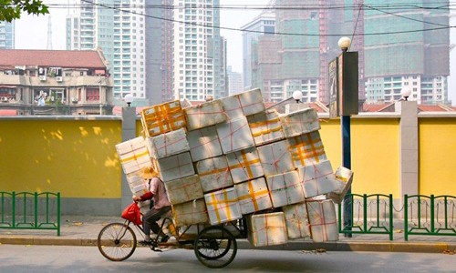 Trung Quốc tiến gần khủng hoảng tài chính? Trung Quốc đang gánh khối nợ lớn gấp đôi nền kinh tế. Ảnh: Reuters