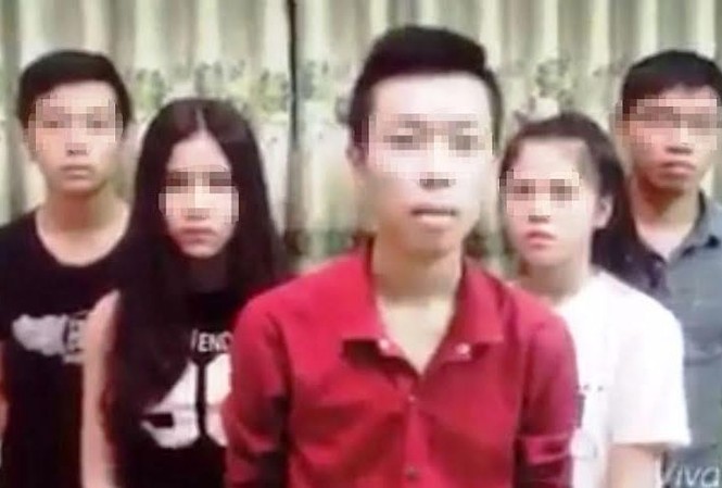 Cảnh cáo nhóm thanh niên làm clip nói xấu thi cử Cơ quan công an khẳng định nhóm làm clip nói xấu thi cử này có dấu hiệu vi phạm các quy định của pháp luật. Ảnh chụp từ clip