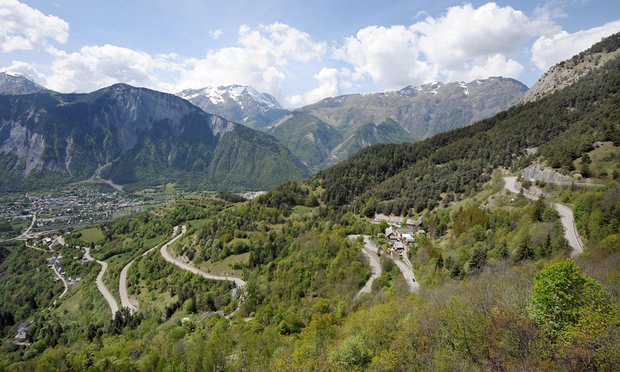 5 người chết trong loạt tai nạn thể thao mạo hiểm tại dãy Alps 4 vụ tai nạn liên tiếp xảy ra tại dãy Alps vào hai ngày cuối tuần.