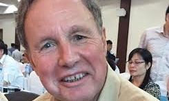 Chuyên gia Đức và câu hỏi 'ăn cá biển được chưa?' GS Friedhelm Schoeder.