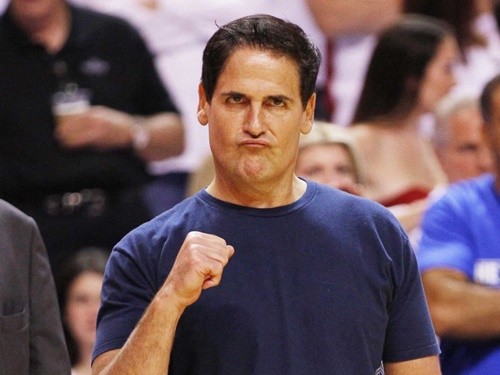 Tỷ phú Mỹ hứa chi 10 triệu USD để nói chuyện tay đôi với Trump Tỷ phú Mỹ Mark Cuban. Ảnh: Reuters