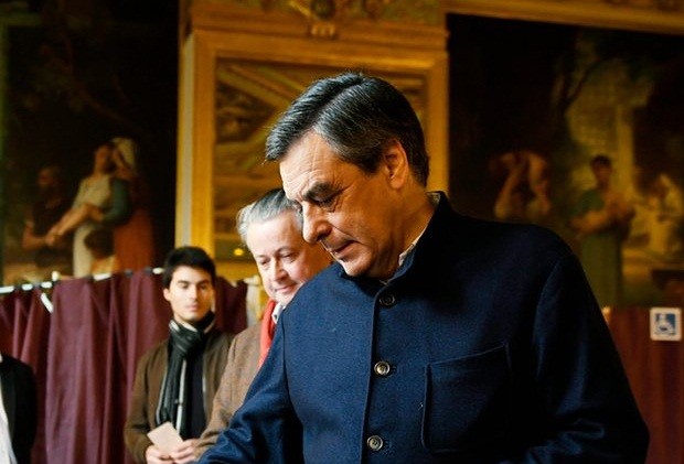 Francois Fillon trở thành ứng viên phe cánh hữu tranh cử Tổng thống Pháp Francois Fillon. Ảnh: EPA