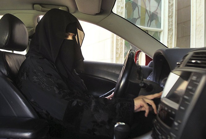 ‘Bước tiến lớn’: Ả Rập Saudi cho phép phụ nữ lái xe Phụ nữ ở Ả Rập Saudi sắp được tự do lái xe theo luật mới. Ảnh minh họa