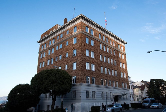 Nga tố Mỹ phá khóa, đột nhập cơ sở ngoại giao ở San Francisco Tổng Lãnh sự quán Nga ở San Francisco. Ảnh: AFP