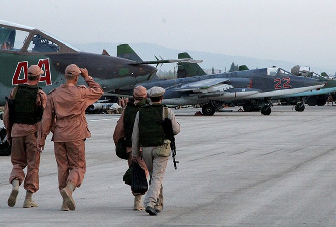 Nga bác tin 7 máy bay chiến đấu bị phá huỷ ở Syria Căn cứ Không quân Khmeimim. Ảnh: Sputnik