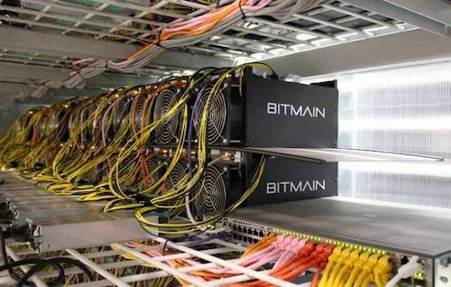 'Đào' Bitcoin không đủ trả tiền điện Một hệ thống máy đào tiền điện tử.