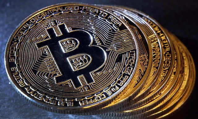Chứa nội dung khiêu dâm, Bitcoin có nguy cơ bị “cấm cửa“ Thị trường Bitcoin có khả năng gặp khó trong bối cảnh giới tội phạm sử dụng blockchain để lưu trữ tài liệu bất hợp pháp.