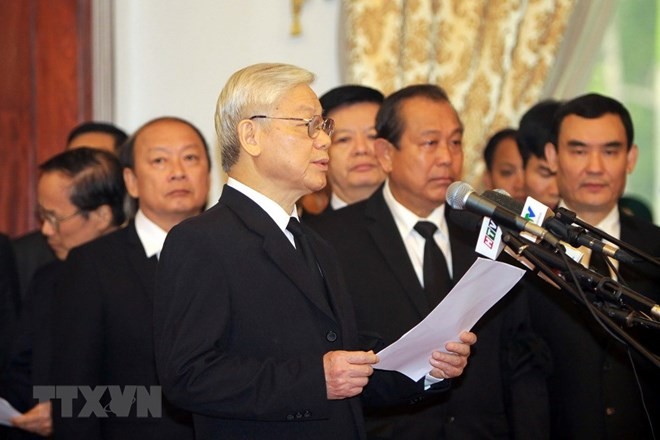 'Nguyên Thủ tướng Phan Văn Khải là lãnh đạo có tầm tư duy chiến lược' Tổng Bí thư Nguyễn Phú Trọng, Trưởng Ban Lễ tang đọc điếu văn tiễn đưa nguyên Thủ tướng Phan Văn Khải về nơi an nghỉ cuối cùng. (Ảnh: Thế Anh/TTXVN)