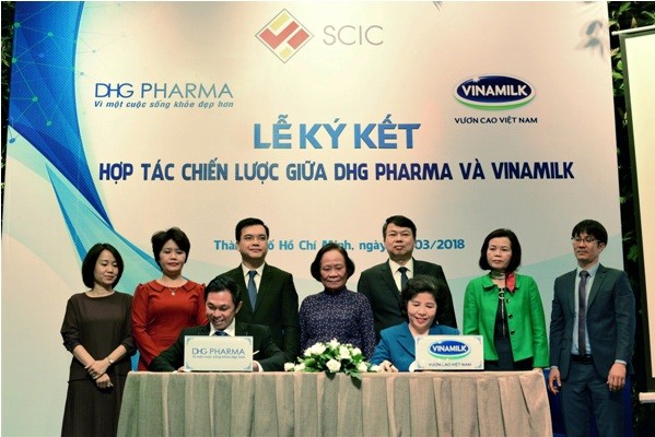 Vinamilk và Dược Hậu Giang ký kết hợp tác chiến lược Vinamilk và Dược Hậu Giang ký kết hợp tác chiến lược