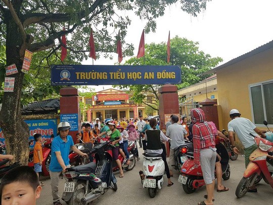 Mới nhất vụ cô giáo phạt học sinh uống nước giẻ lau bảng Nơi xảy ra vụ cô giáo phạt học sinh uống nước vắt từ giẻ lau bảng gây xôn xao dư luận