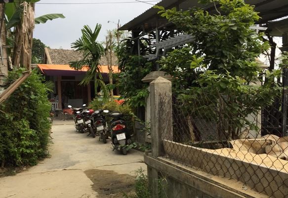 Bản tin 14H: Vô tình rồ ga xe máy, bé 3 tuổi tử vong Gia đình đang chuẩn bị hậu sự cho cháu R. Ảnh: ANTT