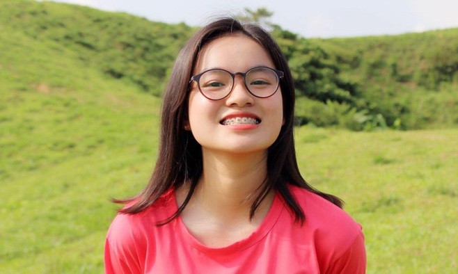 Bản tin 14H: Nữ sinh Lào Cai trúng tuyển 4 trường đại học Mỹ Trần Ngọc Minh vừa nhận được giấy báo trúng tuyển của 4 trường ĐH Mỹ.