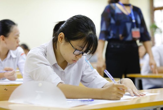 Kết thúc thi tổ hợp KHXH: Thí sinh thở phào vì đề không quá khó Ảnh Như Ý