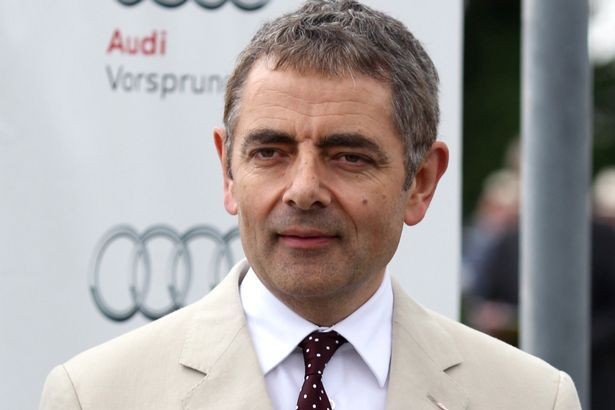 Diễn viên hài Mr. Bean qua đời? Tài tử Rowan Atkinson bị đồn qua đời.
