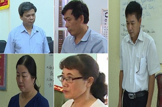 Hành trình 'phá tan' đường dây gian lận điểm thi tại Sơn La Năm cán bộ giáo dục tỉnh Sơn La vừa bị khởi tố về tội lợi dụng chức vụ, quyền hạn trong thi hành công vụ.