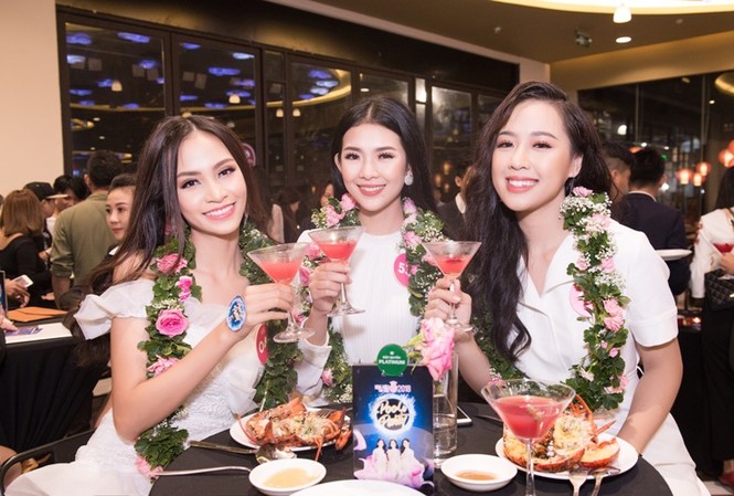 Thí sinh HHVN bắt đầu ‘nước rút’ tìm chủ nhân vương miện Thí sinh HHVN bắt đầu ‘nước rút’ tìm chủ nhân vương miện