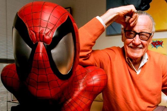 Stan Lee - ‘Cha đẻ’ của Người Nhện, Người Sắt qua đời ở tuổi 95 Stan Lee qua đời ở tuổi 95.