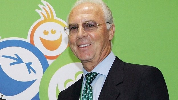 'Hoàng đế' Beckenbauer bị FIFA 'treo giò' 90 ngày Beckenbauer bị phạt vì không hợp tác với các công tố viên FIFA
