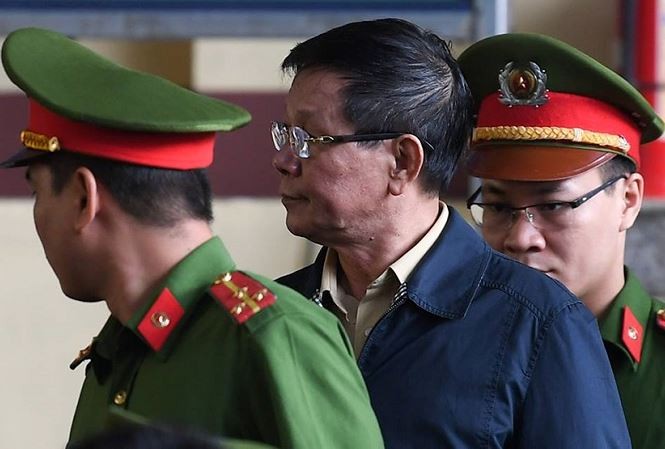 Cựu tướng Hóa kháng án từ trại giam, cựu tướng Vĩnh 'đang cân nhắc' Cựu trung tướng Phan Văn Vĩnh vẫn chưa có quyết định kháng án hay không. Ảnh: Như Ý
