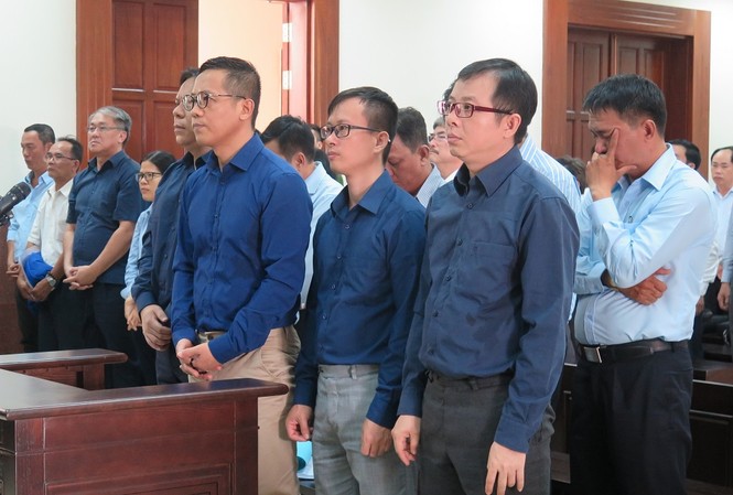 Được chấp nhận kháng cáo, BIDV không ‘mất’ 1.600 tỷ đồng Sáng nay 25/12, phiên tòa xử vụ VNCB giai đoạn 2 kết thúc. Ảnh: Tân Châu