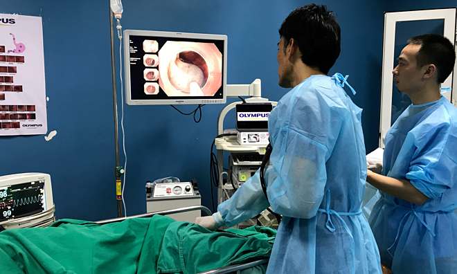 Điều trị ung thư đại trực tràng bằng nội soi nhuộm màu Điều trị ung thư đại trực tràng bằng nội soi nhuộm màu