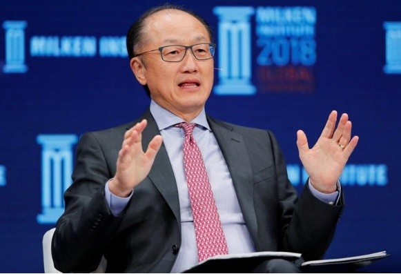 Mỹ có thể dùng Ngân hàng Thế giới để chống Trung Quốc Ông Jim Yong Kim vừa bất ngờ từ chức Chủ tịch Ngân hàng Thế giới. (Ảnh: Mike Blake)