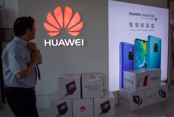 Mỹ bất ngờ nới lỏng hạn chế Huawei Mỹ bất ngờ nới lỏng hạn chế Huawei