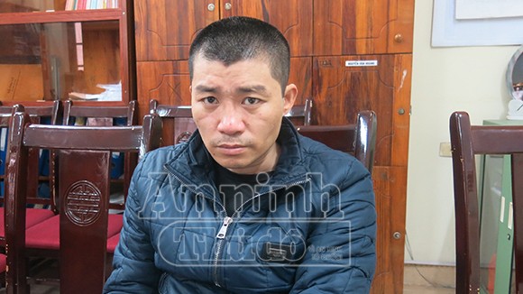 Mang súng colt theo người, sẵn sàng… 'chiến' Mang súng colt theo người, sẵn sàng… 'chiến'