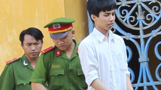 Cái tát đổi mạng người Cái tát đổi mạng người