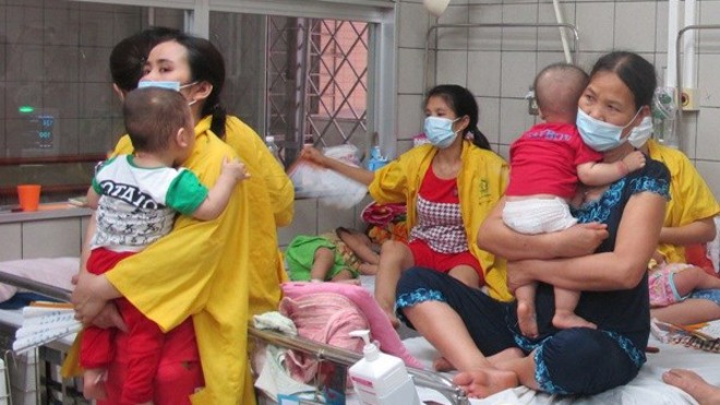 Cả nước có thêm 55 ca mắc bệnh sởi Bệnh nhân mắc sởi điều trị tại Bệnh viện Bạch Mai. (Ảnh: Thùy Giang/Vietnam+)