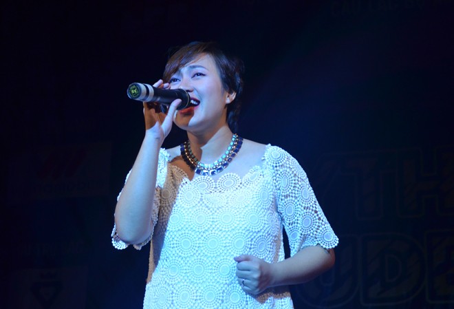 Khánh Linh khuấy động ‘Giai điệu sinh viên 2014’ Ca sĩ Khánh Linh.