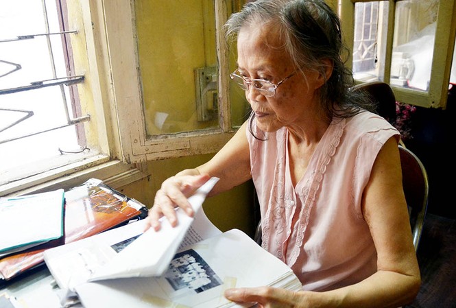 Gặp lại người kéo cờ Tổ quốc tại Lễ Tuyên ngôn Độc lập 1945 Bà Thi là một trong hai người vinh dự được kéo lá cờ Tổ quốc tại Lễ Tuyên ngôn Độc lập 1945. Ảnh: Thanh Hà.