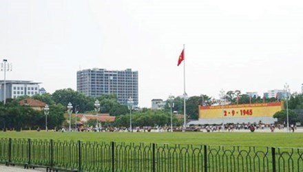 Xử phạt chủ đầu tư cao ốc 8B Lê Trực 100 triệu đồng Công trình 8B Lê Trực, Hà Nội thu hút sự quan tâm của dư luận.