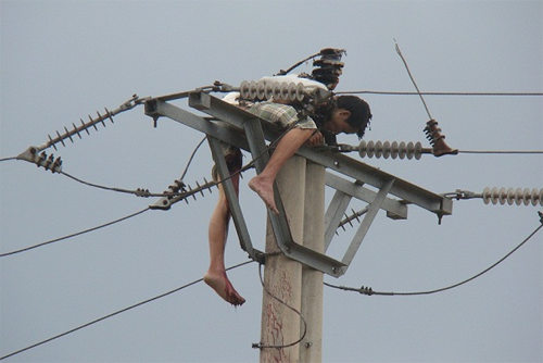 Cứu sống 2 trường hợp bị điện giật chết lâm sàng Ảnh minh họa. Nguồn internet.