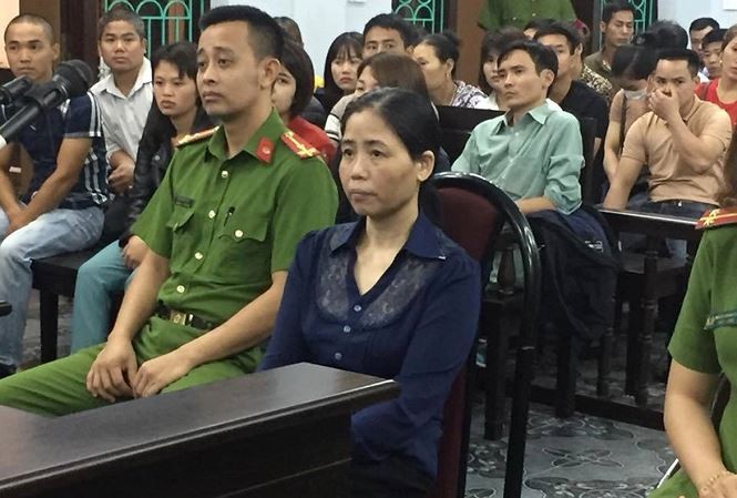 Vụ 117 trẻ bị nhiễm sùi mào gà ở Hưng Yên: Nữ y sĩ lĩnh 10 năm tù Bị cáo Hiền tại phiên tòa